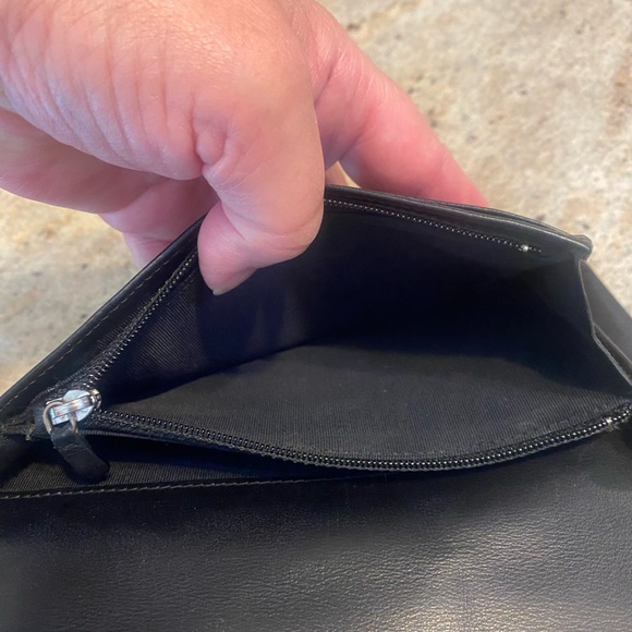 Chanel Quilted Bi-Color Ivory/Black Matelasse Long Wallet- Authentic - Picture 10 of 17